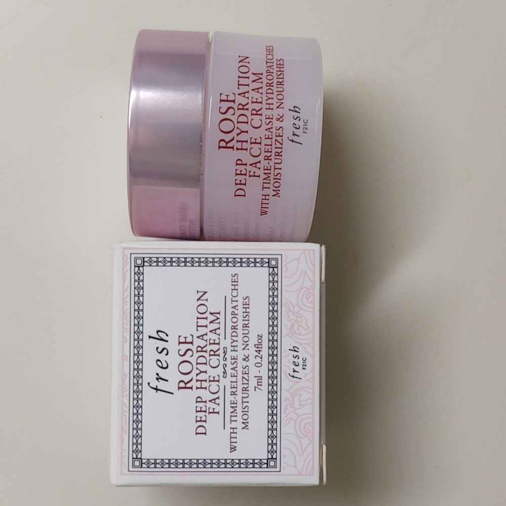 Fresh Rose Deep Hydration Face Cream - Picture 5 of 5